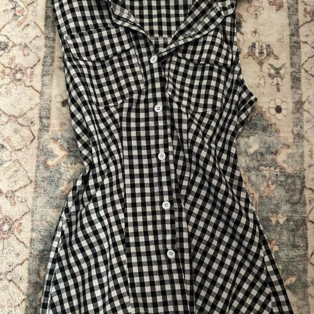 Black and White Checkered Sleeveless Shirt